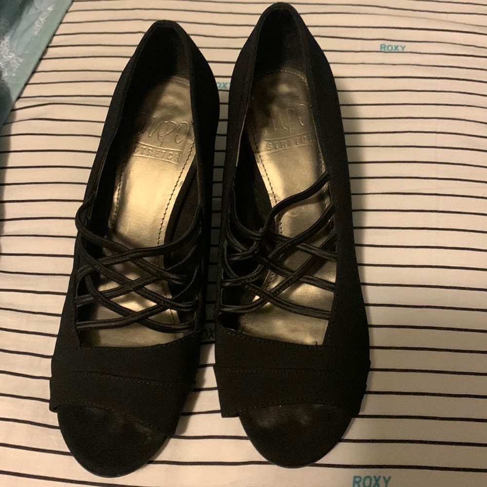 ❤️2/$20 ❤️ Black heels